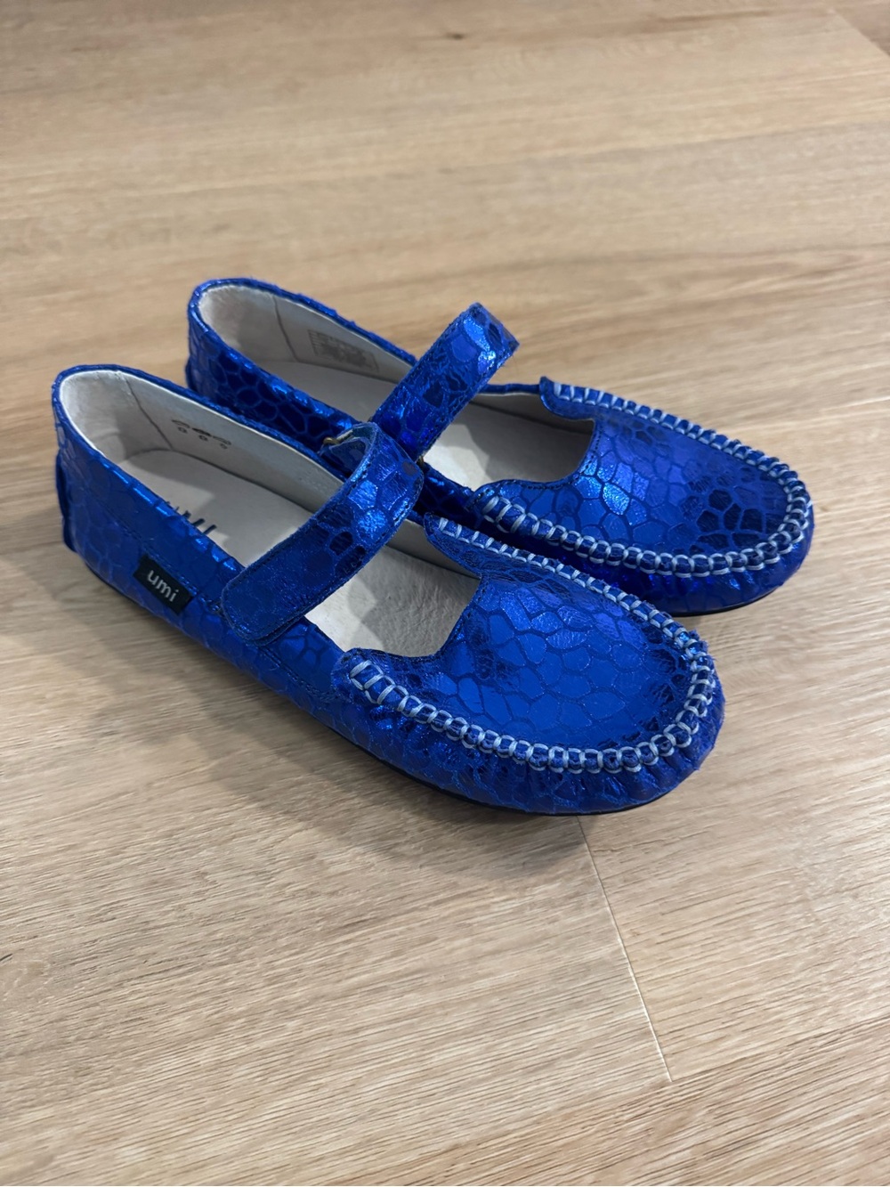 Umi Moraine Shiny Royal Blue Reptile Mary Jane’s